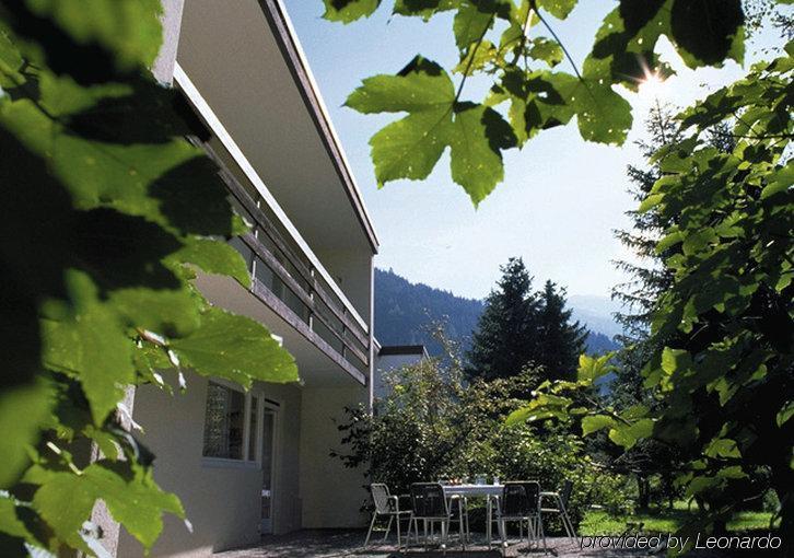 Hotel Veduta Cinuos-Chel Bagian luar foto