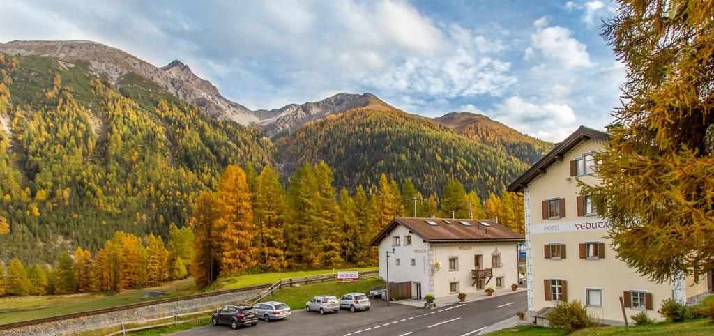 Hotel Veduta Cinuos-Chel Bagian luar foto